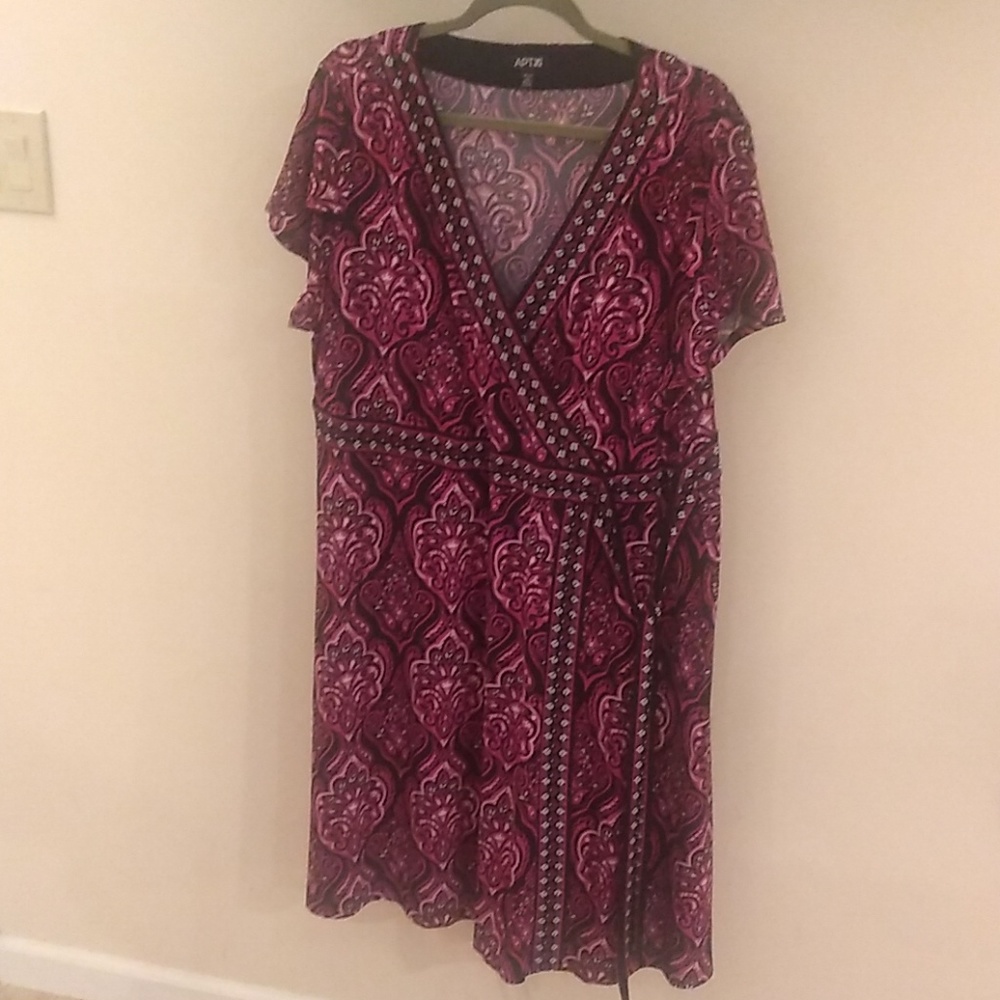 Plus size 2x pink and black  dress
